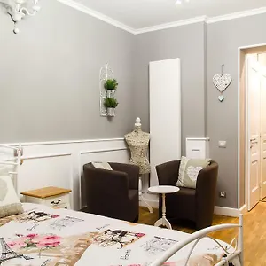 Amando Apartment