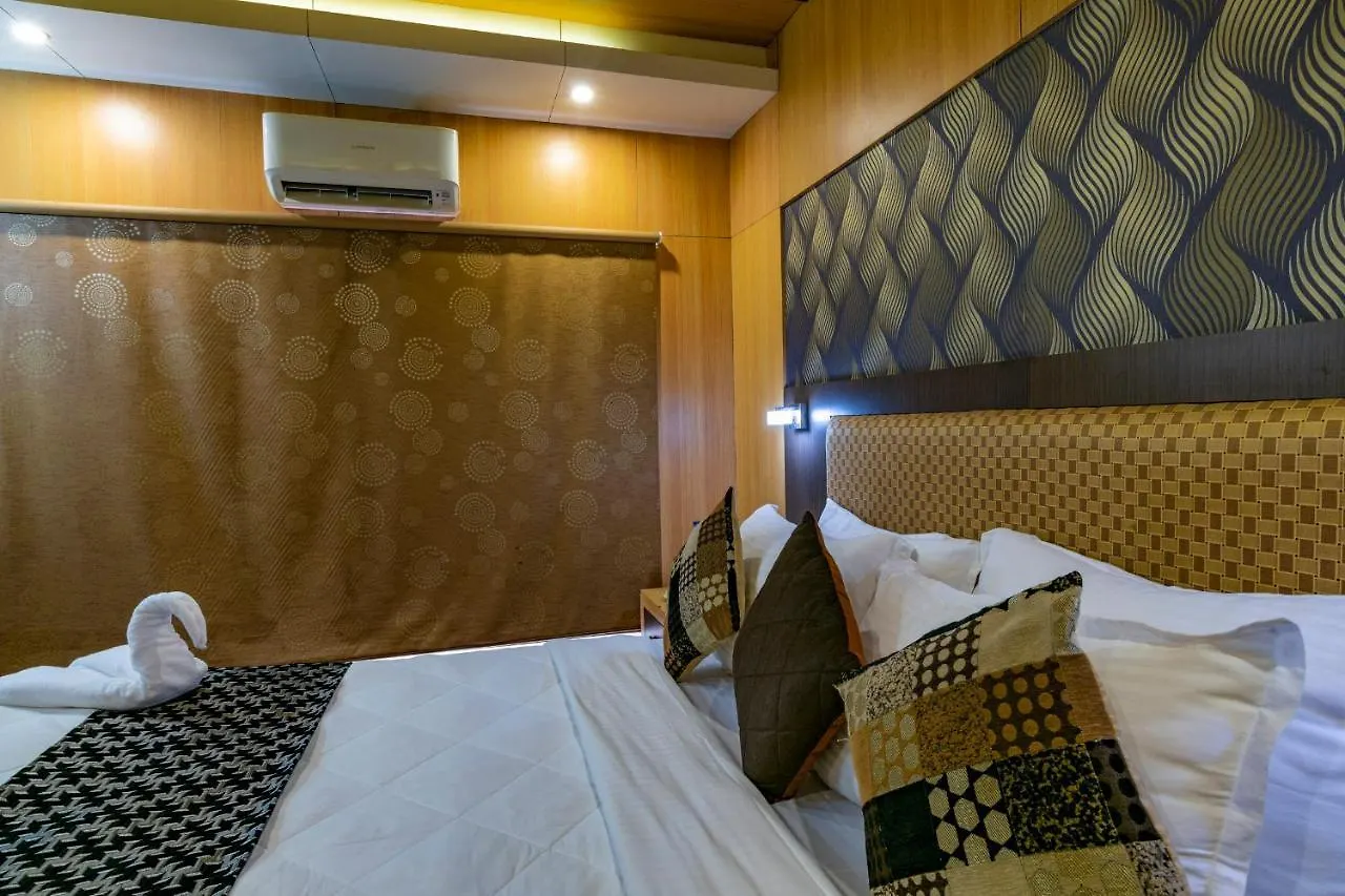 Southern Panorama Houseboats Alappuzha Botel