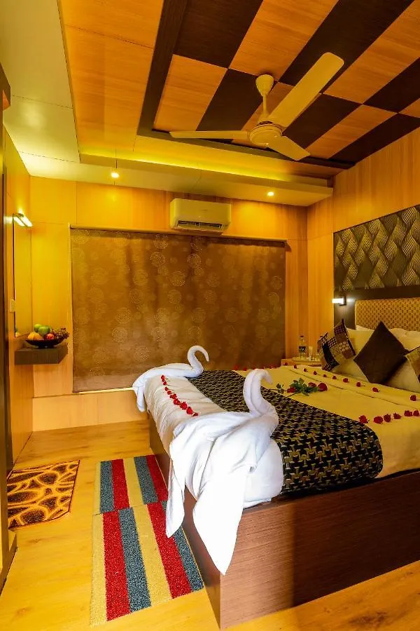 ***** Botel Southern Panorama Houseboats Alappuzha India
